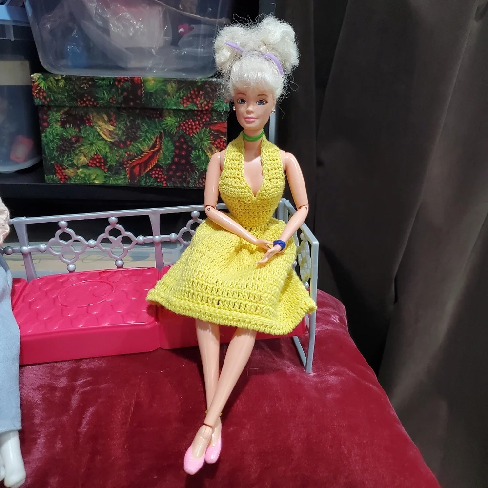 Hand Crocheted Yellow Barbie Doll Dress *NO DOLL* Vintage 💛